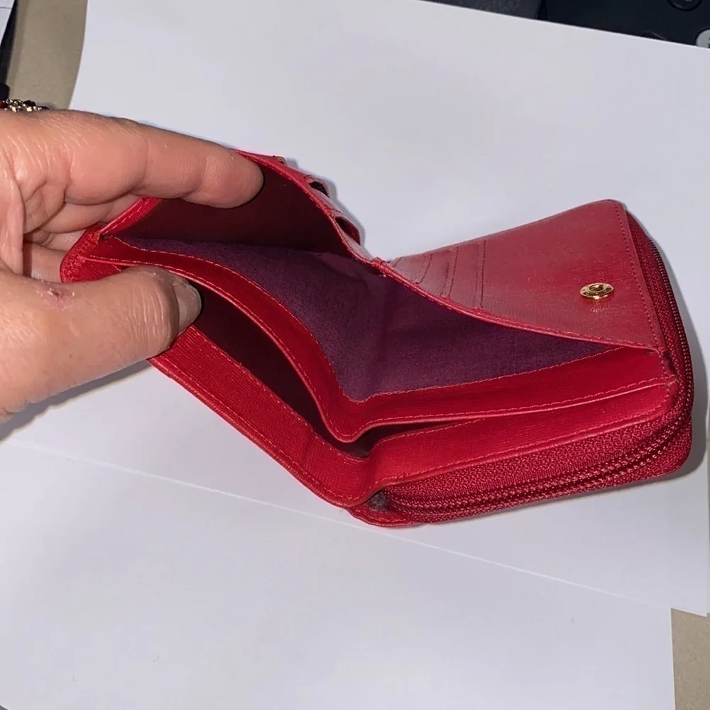 Christian Garets Paris Red Bifold Zip Snap Wallet